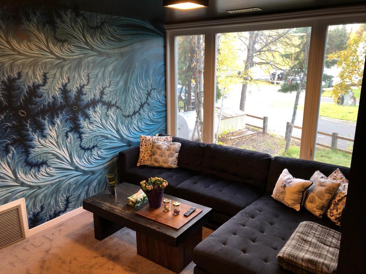 Bed and Breakfast 好丘。Hacho House Yellowknife Exterior foto
