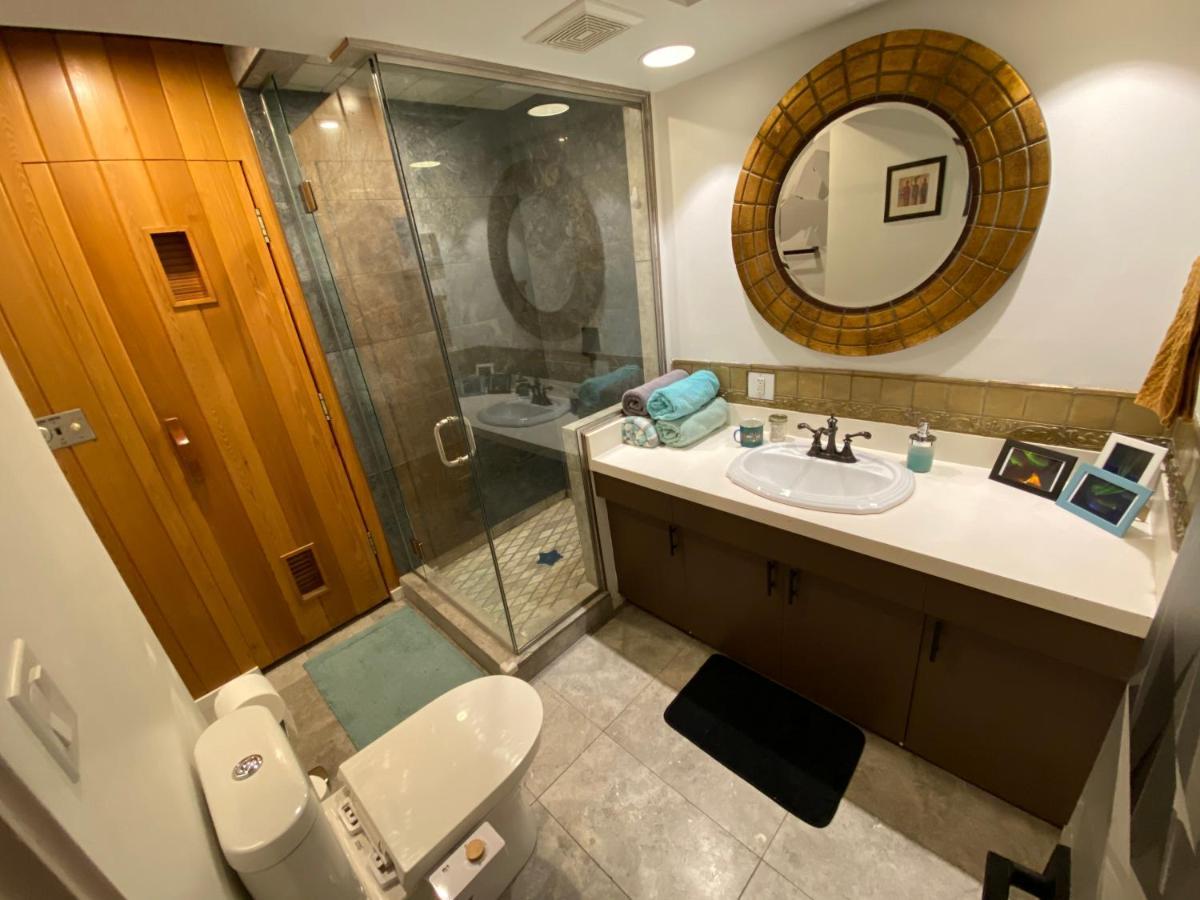 Bed and Breakfast 好丘。Hacho House Yellowknife Exterior foto